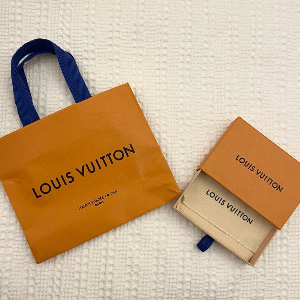 Authentic Louis Vuitton Shopping Bag and Box w/ Dust bag